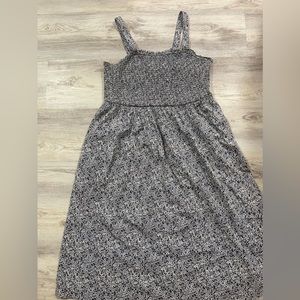 Universal thread dress